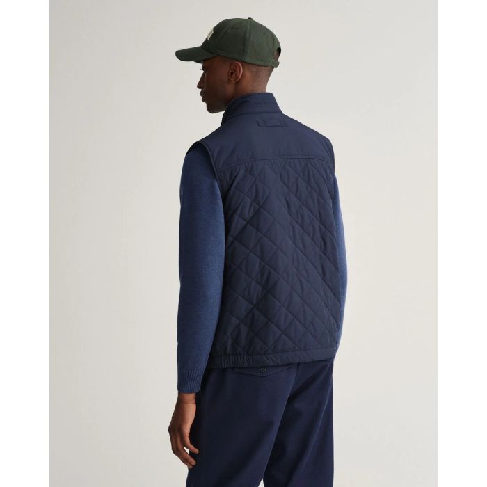 gant-tikkiliivi-quilted-windcheater-vest-tummansininen-2