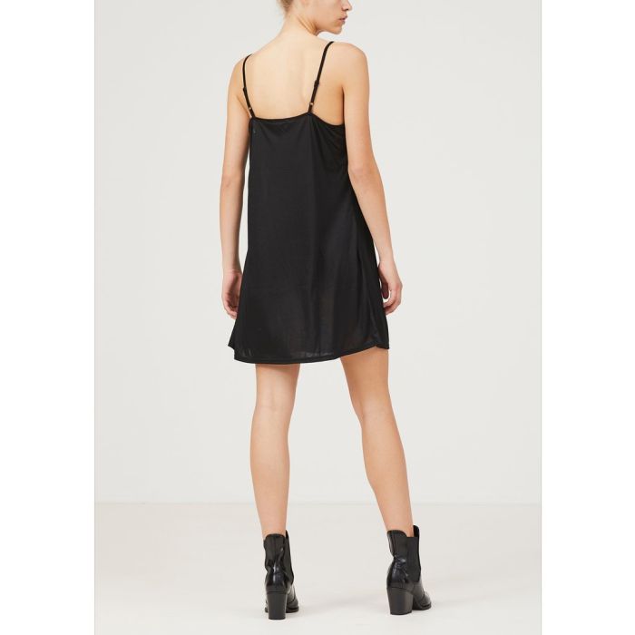 isay-naisten-alusmekko-nugga-underdress-musta-2