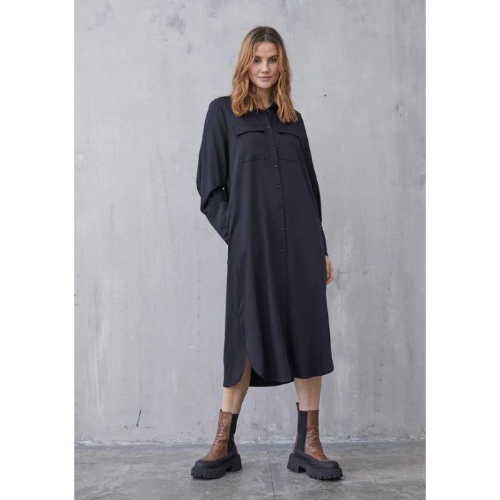 isay-naisten-paitamekko-rosa-long-shirt-musta-1