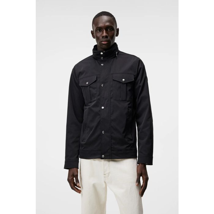 j-lindeberg-takki-bailey-poly-jacket-musta-1