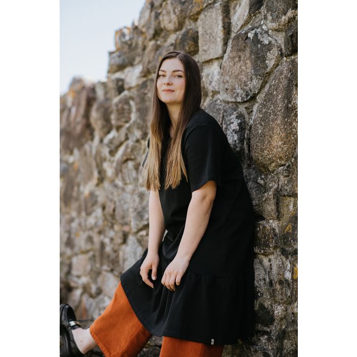 Kaiko Naisten Mekko Ruffle T shirt Dress Musta Kek le