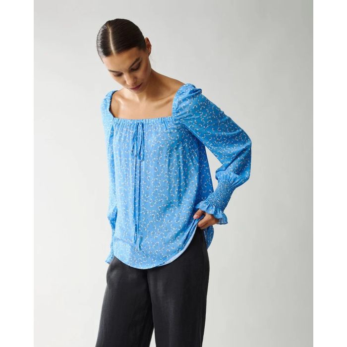 lexington-naisten-pusero-charlotte-printed-blouse-sininen-kuosi-1