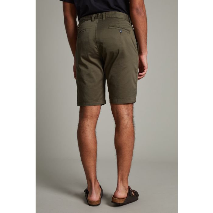 matinique-miesten-shortsit-k-pristu-nos-cotton-strech-shorts-armeijanvihrea-2