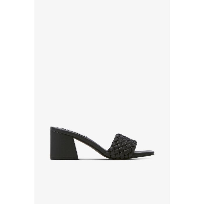 steve-madden-naisten-sandaalit-aspyn-sandal-musta-1