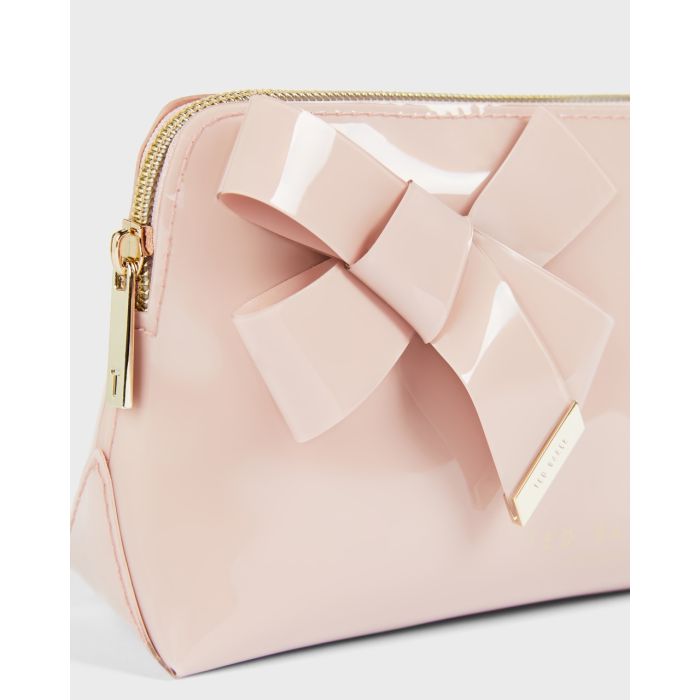 ted-baker-naisten-meikkipussi-nicolai-washbag-small-vaaleanpunainen-2