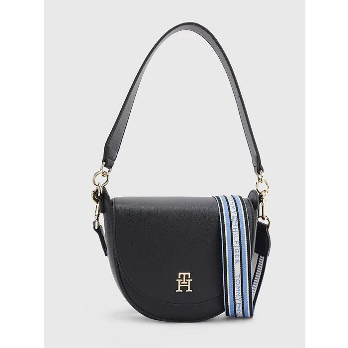 tommy-hilfiger-naisten-laukku-tommy-life-saddle-bag-musta-1