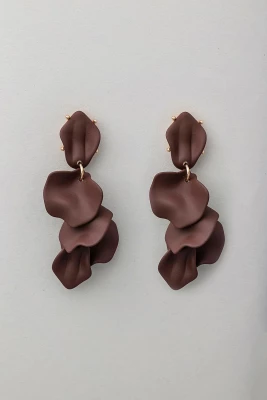Bow 19 korvakorut, LEAF EARRING Tummanruskea