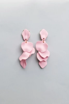 Bow 19 korvakorut, LEAF EARRING Vaaleanpunainen