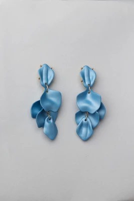 Bow 19 korvakorut, LEAF EARRING Vaaleansininen