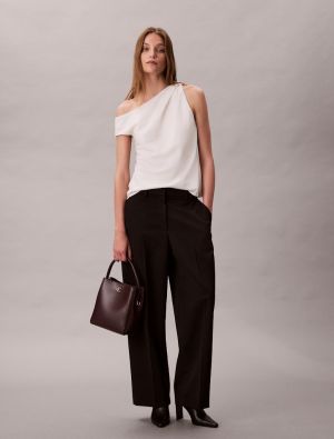 Calvin Klein Accessories naisten laukku, CK BUCKET WITH STRAP Viininpunainen
