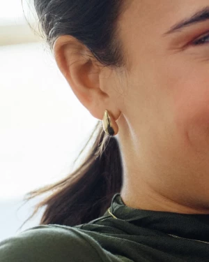 Edblad korvakorut, HARMONY STUDS STEEL Kullankeltainen