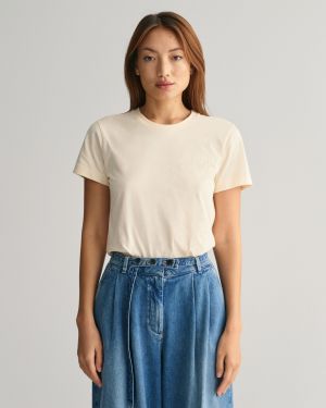 Gant Naisten T-Paita, REG TONAL SHIELD SS T-SHIRT Luonnonvalkoinen