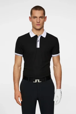 J.Lindeberg miesten pikeepaita, BAY SLIM POLO GOLF Musta