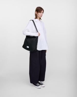 Sandqvist laukku, GROUND SHOPPER BAG Musta