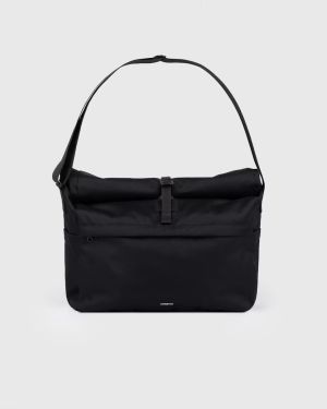 Sandqvist miesten laukku, ICON MESSENGER BAG Musta