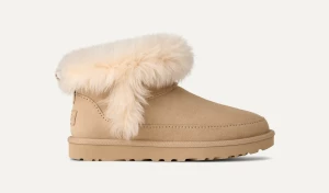 UGG naisten kengät, W CLASSIC ULTRA MINI CHALET Hiekka