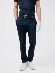 j-lindeberg-miesten-housut-vent-golf-pant-musta-1