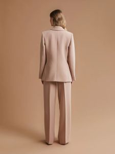 andiata-naisten-bleiseri-alora-blazer-beige-2