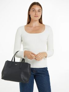 calvin-klein-accessories-naisten-laukku-k-ck-must-tote-md-musta-1