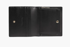 calvin-klein-accessories-naisten-lompakkock-dressed-wallet-musta-2