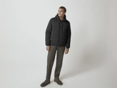 canada-goose-lodge-jacket-musta-1