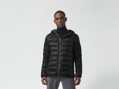 canada-goose-miesten-takki-crofton-hoody-musta-1