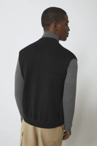 canada-goose-miesten-untuvaliivi-hybridge-knit-vest-musta-2