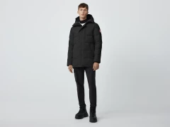 canada-goose-miesten-parkatakki-carson-parka-musta-1