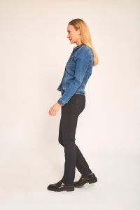 claire-naisten-takki-elaine-denim-jacket-indigo-2