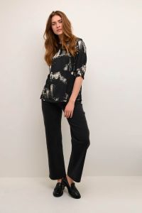 culture-naisten-paita-nelly-ss-blouse-musta-kuosi-2