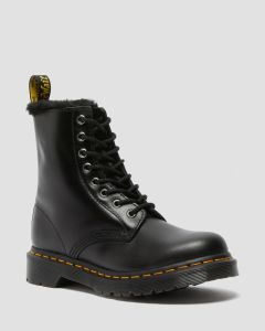 dr-martens-naisten-nahkanilkkurit-serena-atlas-1460-musta-1