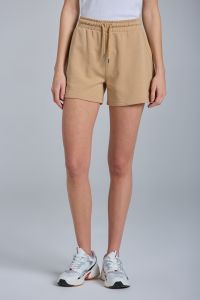 gant-naisten-collegeshortsit-rel-icon-g-shorts-kameli-1