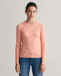 gant-naisten-neule-cable-knit-o-neck-persikka-1