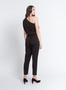 katri-niskanen-naisten-haalari-tulip-jumpsuit-musta-2