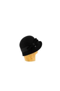 kn-kati-niemi-hattu-edith-hat-musta-1