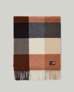 lexington-villahuivi-massachutts-recycled-wool-scarf-monivariraita-1