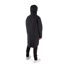 makia-miesten-talvitakki-paramount-jacket-musta-2