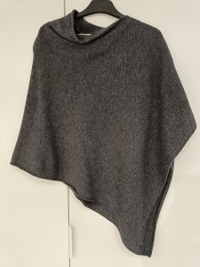 marc-o-polo-poncho-harmaa-one-size-second-hand-harmaa-1