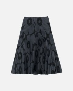 marimekko-naisten-hame-kyllikki-unikko-pliseerattu-hame-musta-kuosi-1