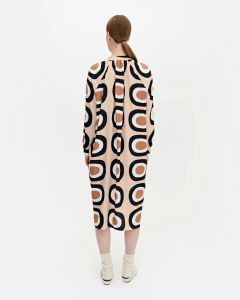 marimekko-naisten-mekko-lauga-pieni-melooni-mekko-beige-kuosi-2