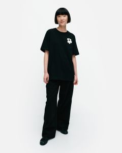 marimekko-unisex-t-paita-embla-unikko-placement-mustavalkoinen-1