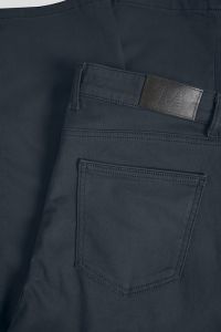 matinique-miesten-housut-pearce-regular-pant-seasonal-nos-tummansininen-2