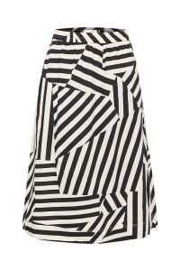 part-two-naisten-hame-emmeline-skirt-mustavalkoinen-1