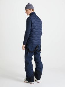 peak-performance-untuvaliivi-helium-down-vest-tummansininen-3