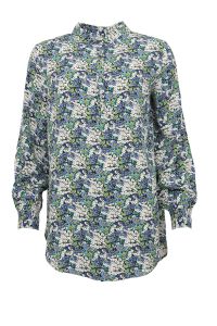 s-t-i-naisten-pusero-kenley-blouse-sininen-kuosi-1