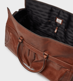 saddler-viikonloppulaukku-orlando-weekender-ja-pukupussi-keskiruskea-2