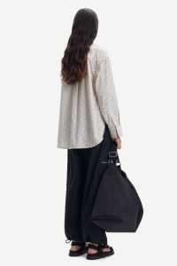 samsoe-and-samsoe-naisten-pusero-anny-shirt-14838-valkopohjainen-kuosi-2