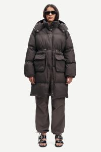 samsoe-and-samsoe-naisten-takki-hannalu-coat-11684-tummanruskea-1