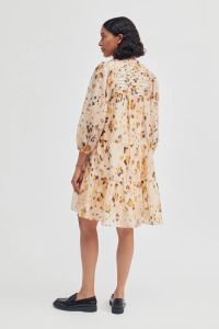 second-female-mekko-sonar-dress-vaaleanpunainen-kuosi-2