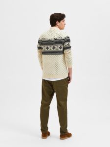 selected-homme-miesten-neule-claus-ls-knit-shawl-luonnonvalkoinen-2